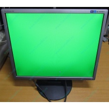 Монитор 19" Samsung SyncMaster 943N на экране малозаметные царапинки (Можайск)